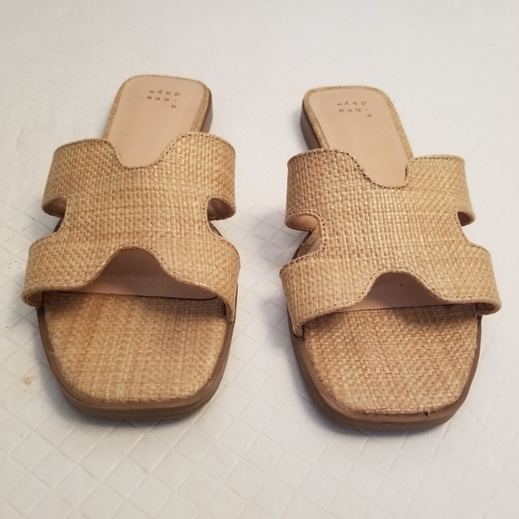 Women's Tan Sandals - Picture 1 of 7